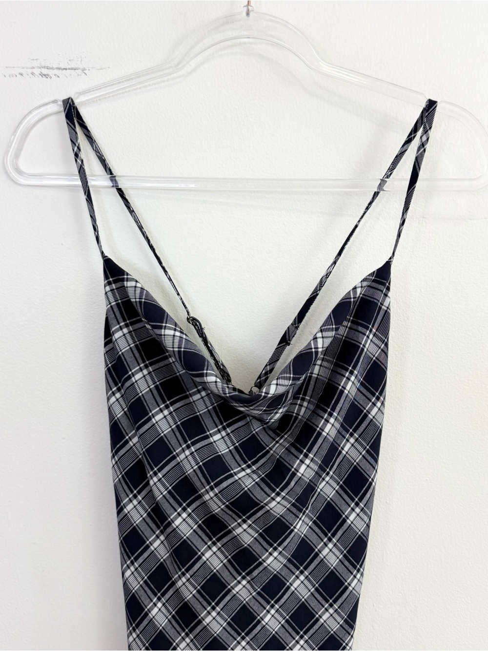 NWT Lulus Instant Crush Navy Plaid Cowl Neck Cross Back Midi Dress Size M - Picture 3 of 6